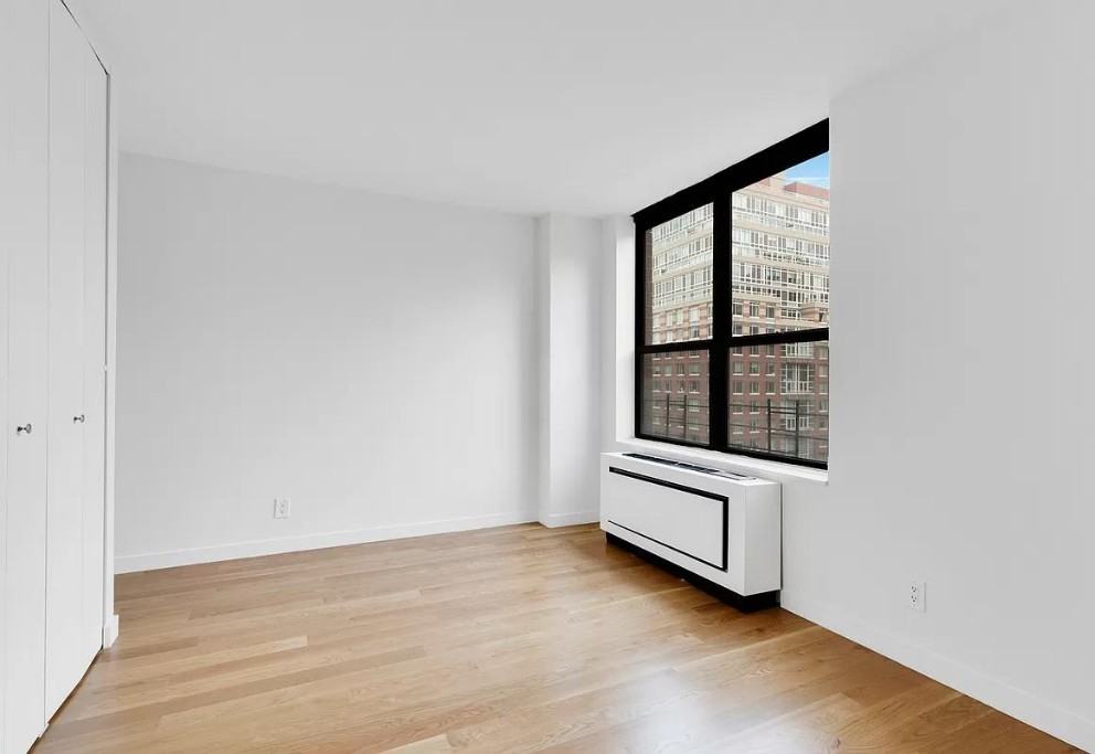 W 87th St #5G - Photo 2 of 20