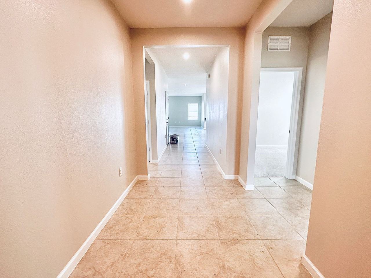 5587 Toulouse Lane - Photo 3 of 21