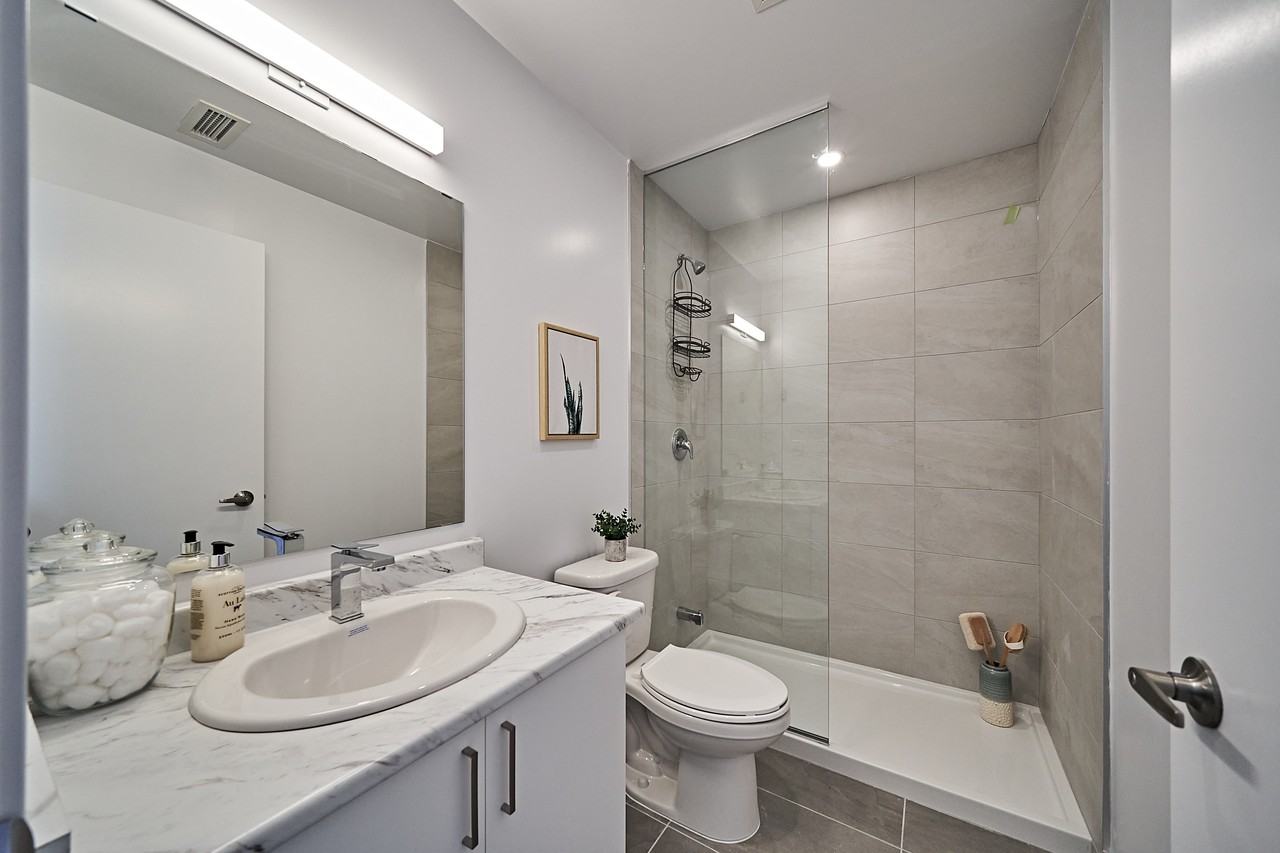 2382 Kingston Road - Photo 12