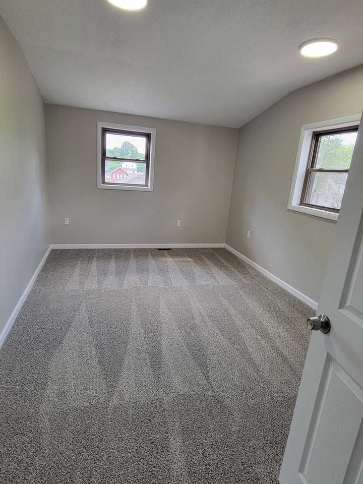 347 Locust Ave #A - Photo 6 of 8