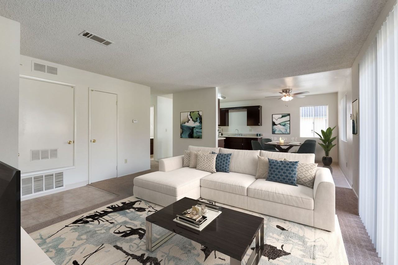 1301 RICHLAND AVENUE - Photo 3 of 9