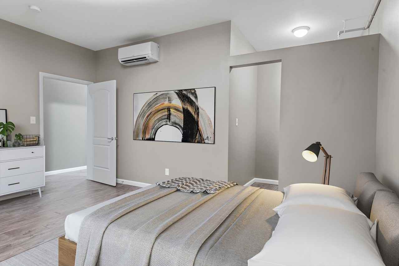 4242 Lindell Blvd LLC - Photo 6 of 33