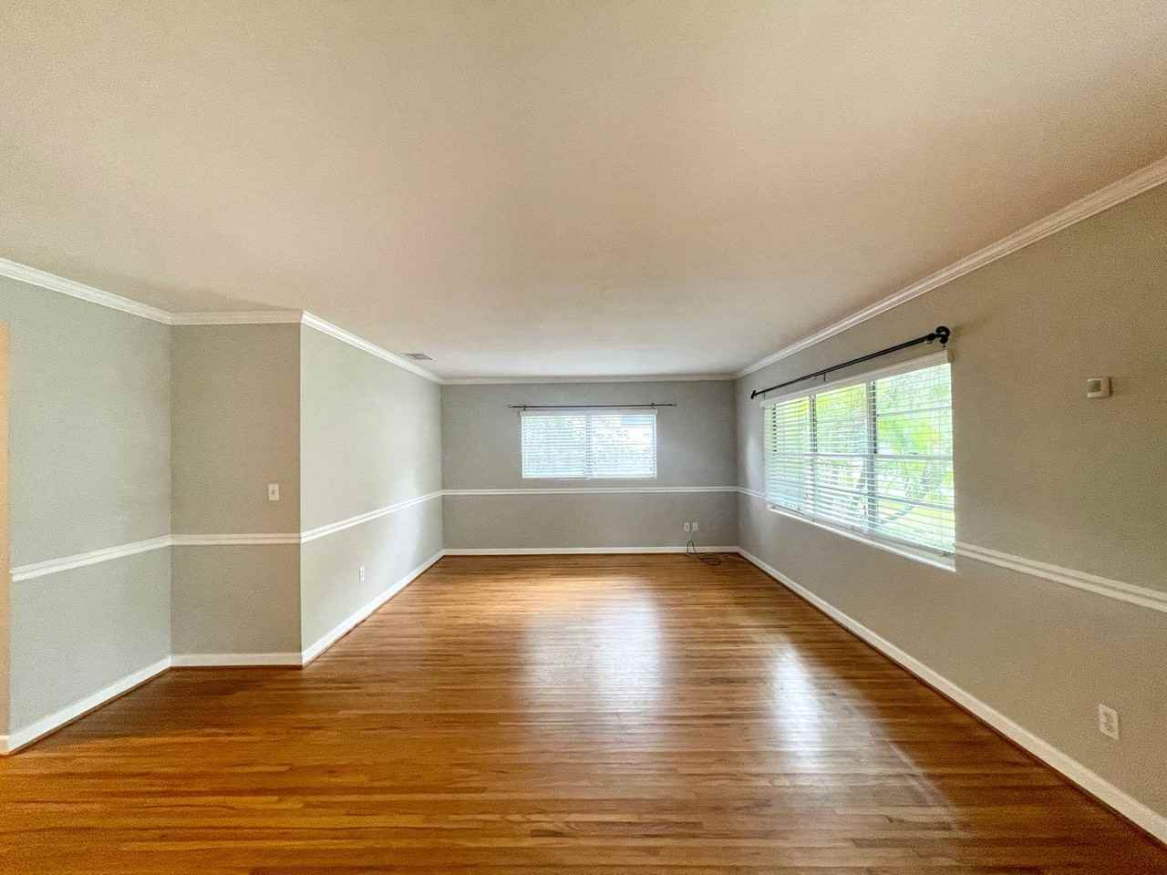 1115 Ayrshire St - Photo 3 of 33