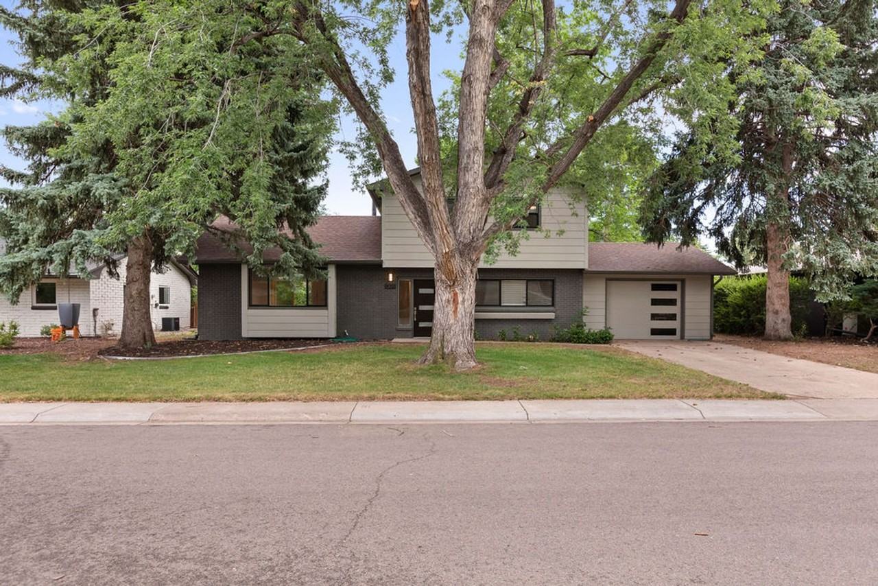 1304 Robertson St - Photo 2 of 37