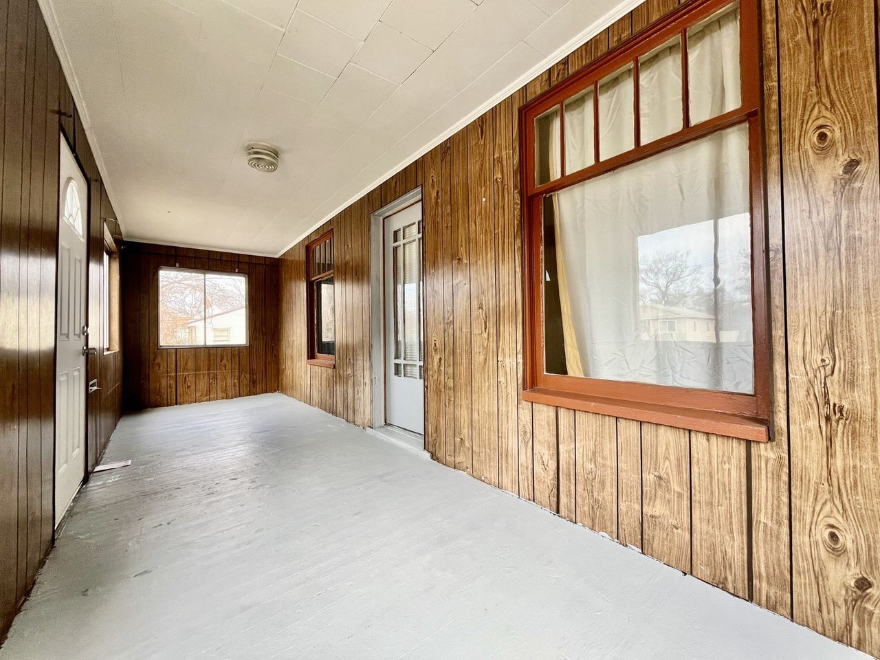 2036 Howden St - Photo 2 of 13