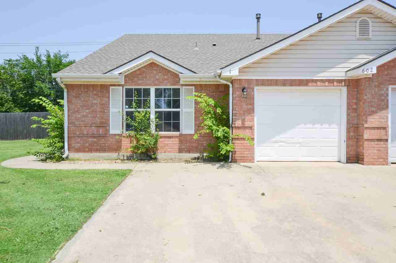 603 Welston Cir Duplex - Photo 3 of 16