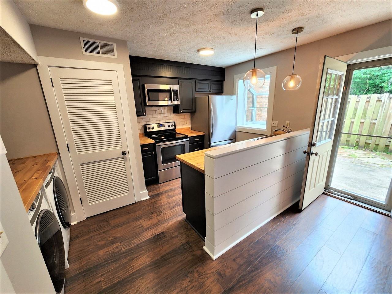 141 Thistle Ln - Photo 4 of 21