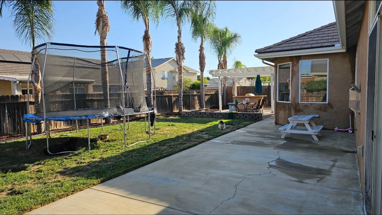 290 San Ramon Ct #NA - Photo 2 of 6