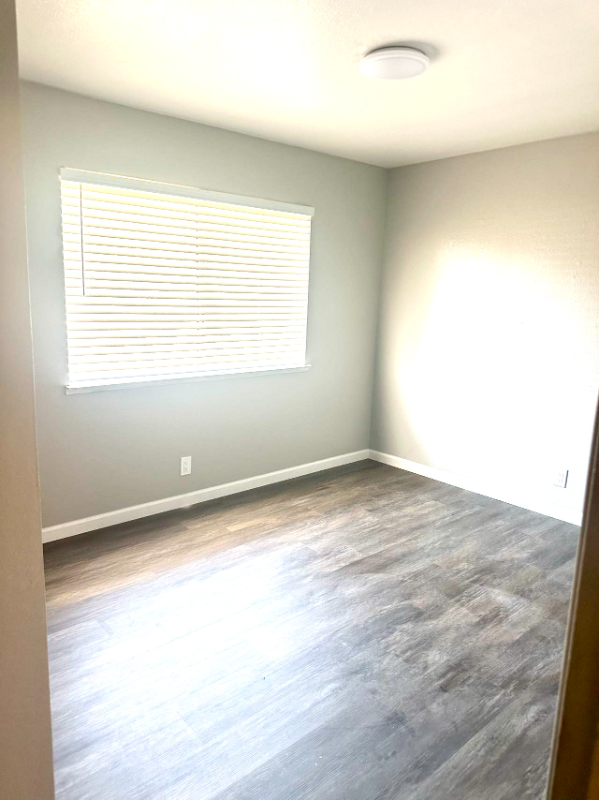 8160 Don Ave #1 - Photo 2 of 8