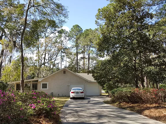 1 Captain Ferguson Ln - Photo 3 of 17