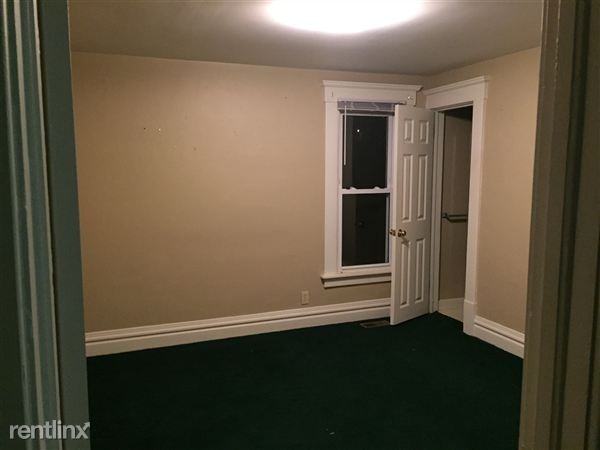 213 Reo Ave - Photo 2 of 7