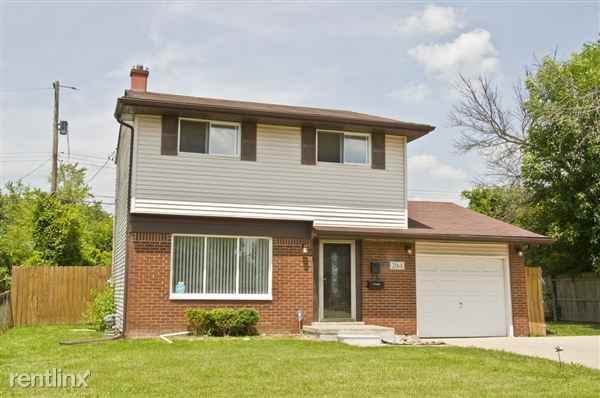 2164 Parkton Rd - Photo 3 of 10