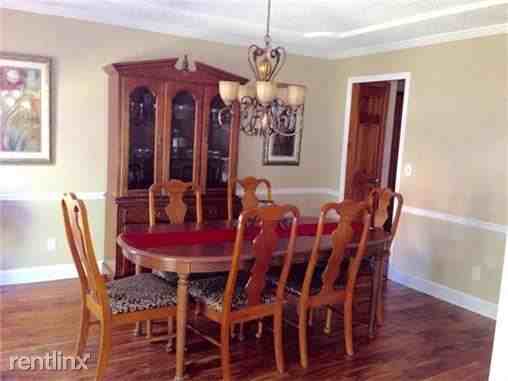 11405 W 106th St - Photo 2 of 11