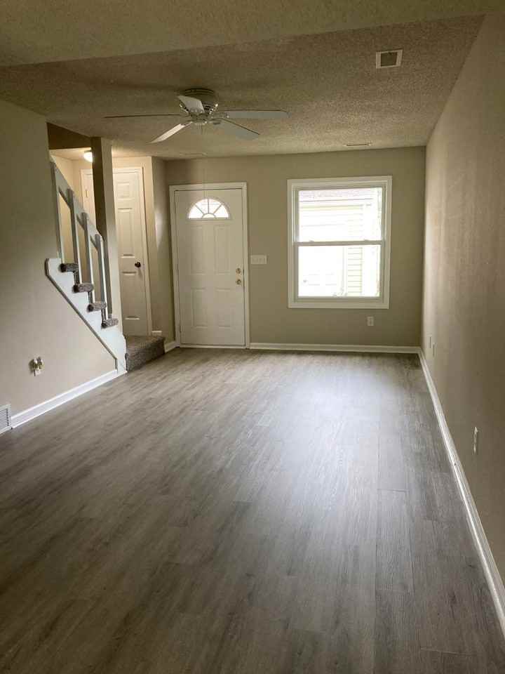 1929 E Bell Ave - Photo 3 of 14
