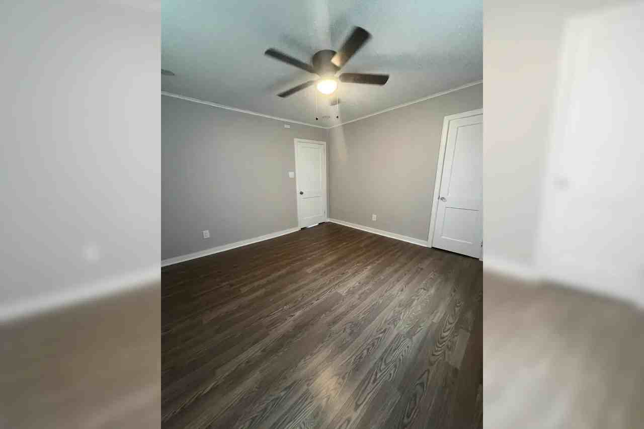 264 Birchfield Dr - Photo 2 of 14