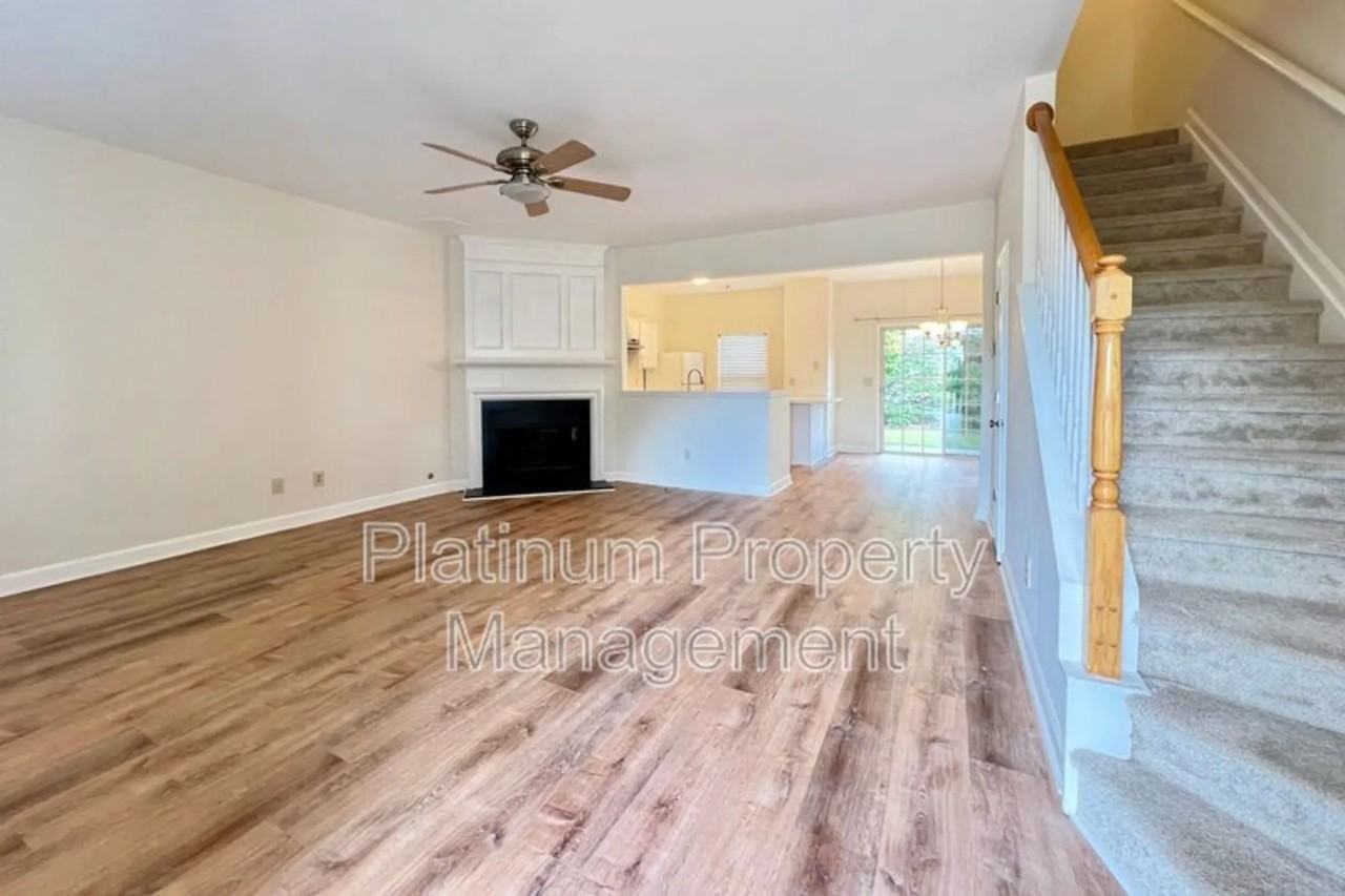 1728 Stanwood Dr Nw - Photo 3 of 20