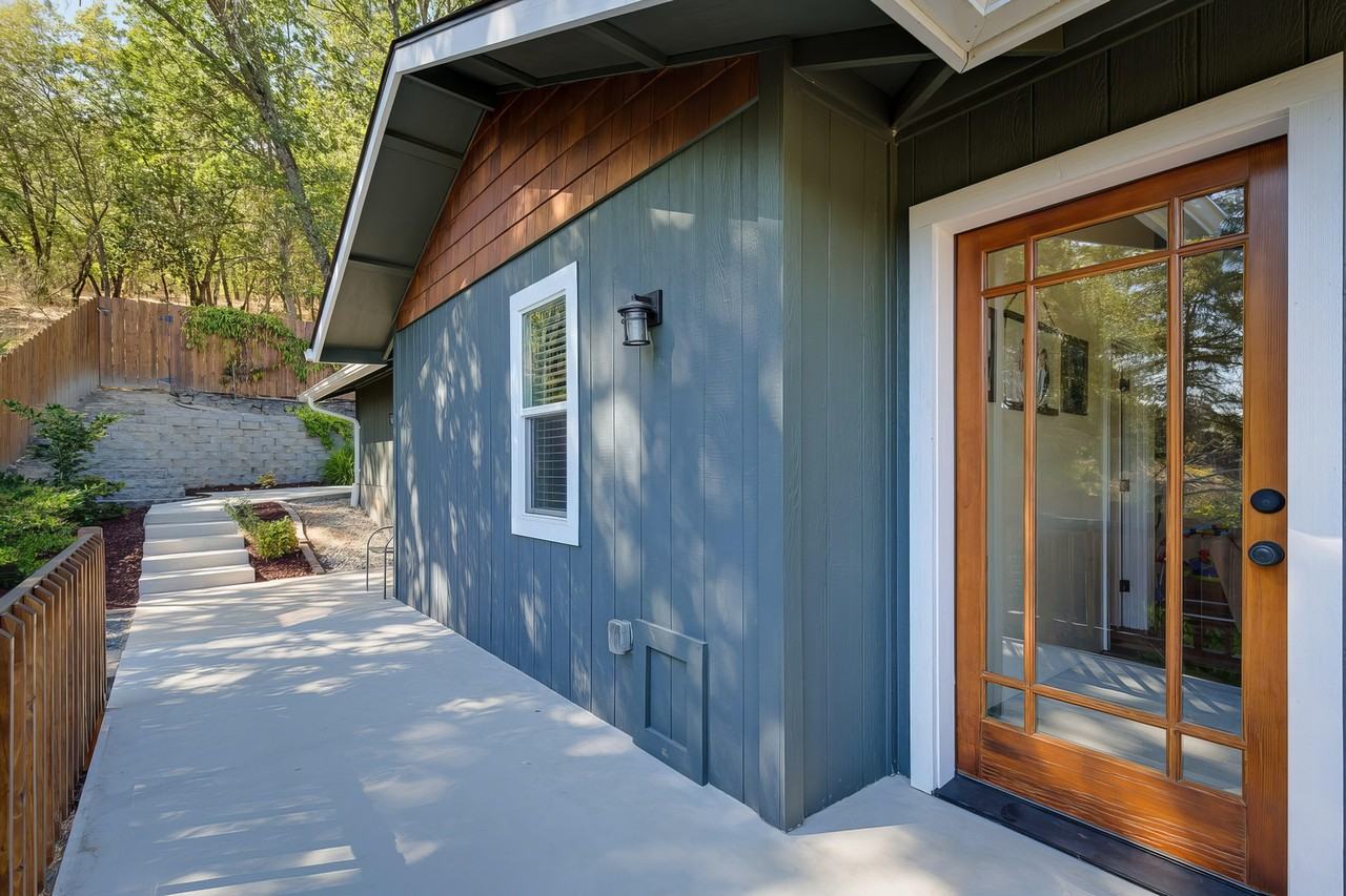 1112 Nw Elm St #LUXE - Photo 4 of 39