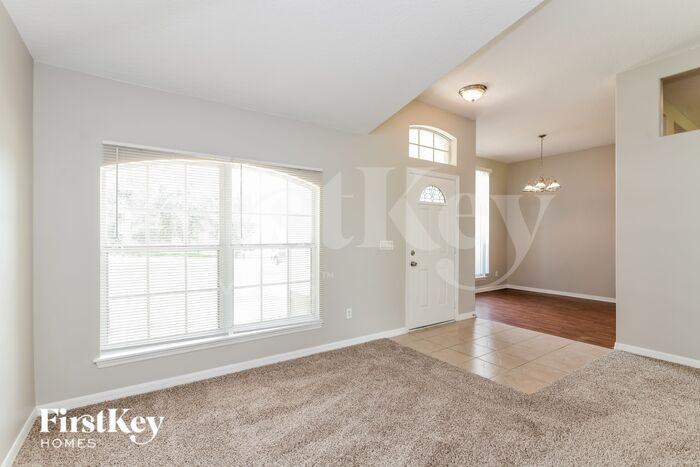 10328 Mason Loop - Photo 2 of 16