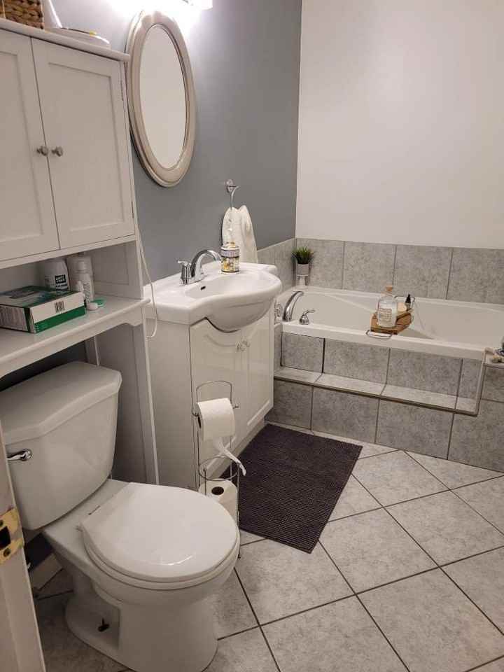 543 Gainsborough Road - Photo 2 of 8