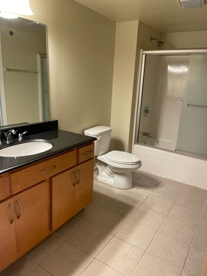 Victoria Riverside Lofts - Photo 5 of 34