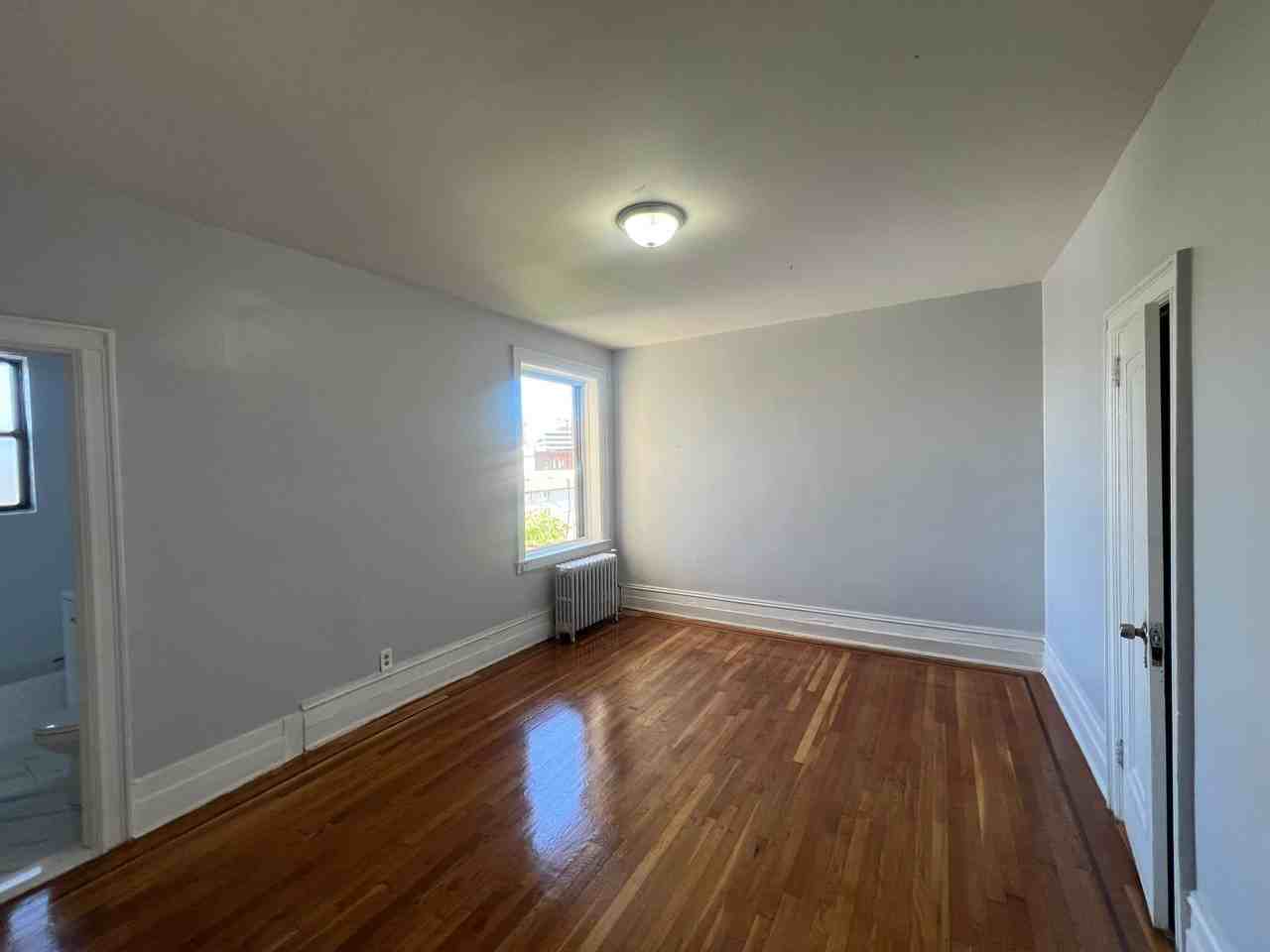 Sevilla Grande - Photo 3 of 8