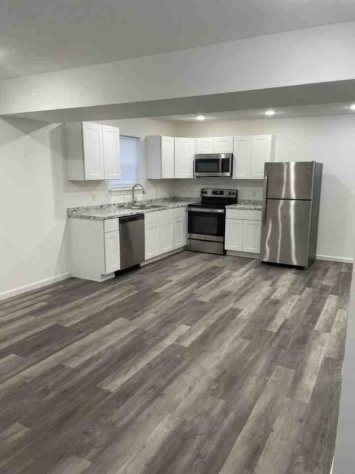 405 Doxey St #1 - Photo 2 of 18