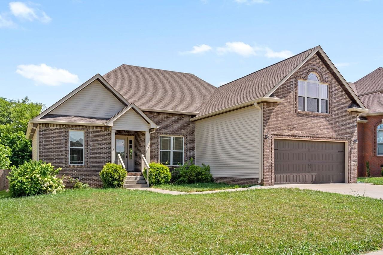 1029 Garner Hills Dr - Photo 2 of 30