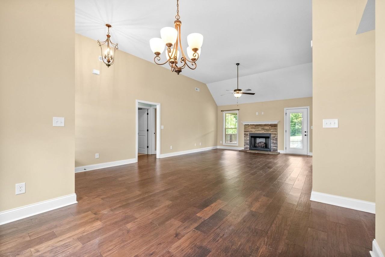 1029 Garner Hills Dr - Photo 2 of 30