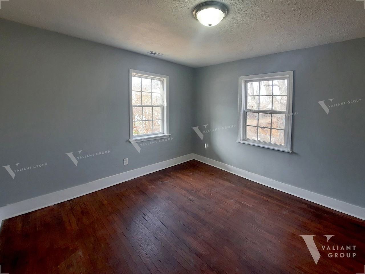 2030 N Boonville Ave - Photo 6 of 11