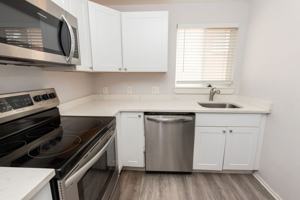 featured image of 5542 S Grant St