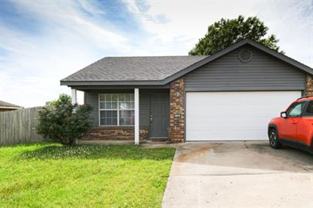1243 S Oleander Ln - Photo 1 of 1
