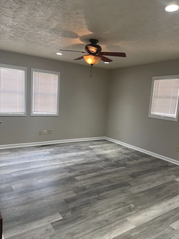 591 E Maiden St - Photo 2 of 12