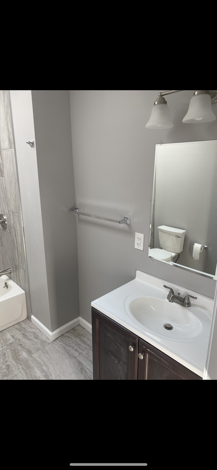 408 N Aiken Ave - Photo 2 of 5