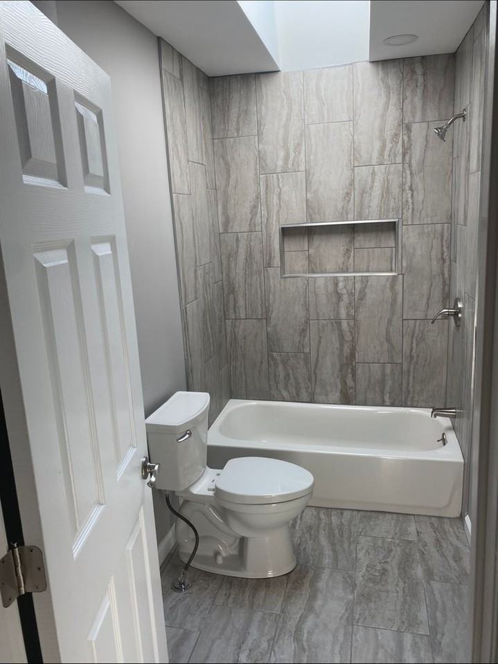 408 N Aiken Ave - Photo 3 of 5