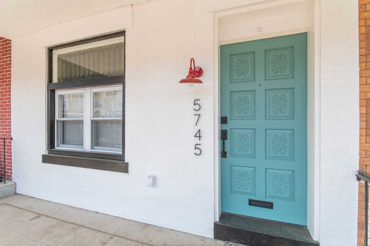 5745 Hunter St - Photo 3 of 36