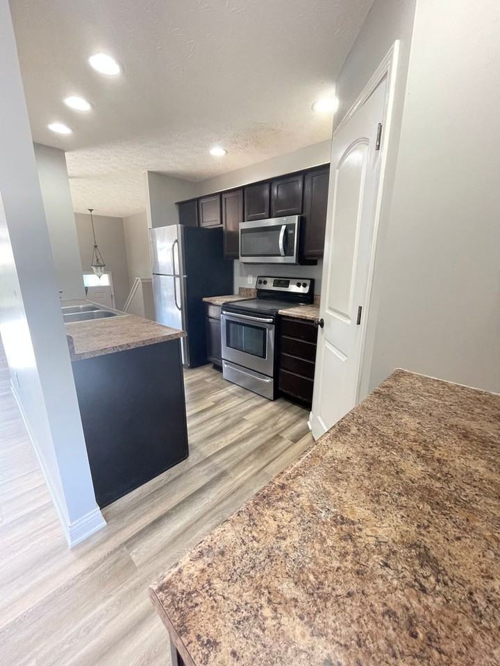 2820 Flagstone Way - Photo 3 of 19