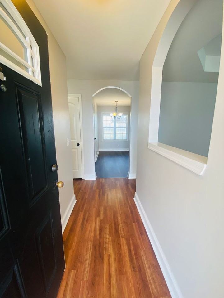 106 Gayla Ct - Photo 2 of 19