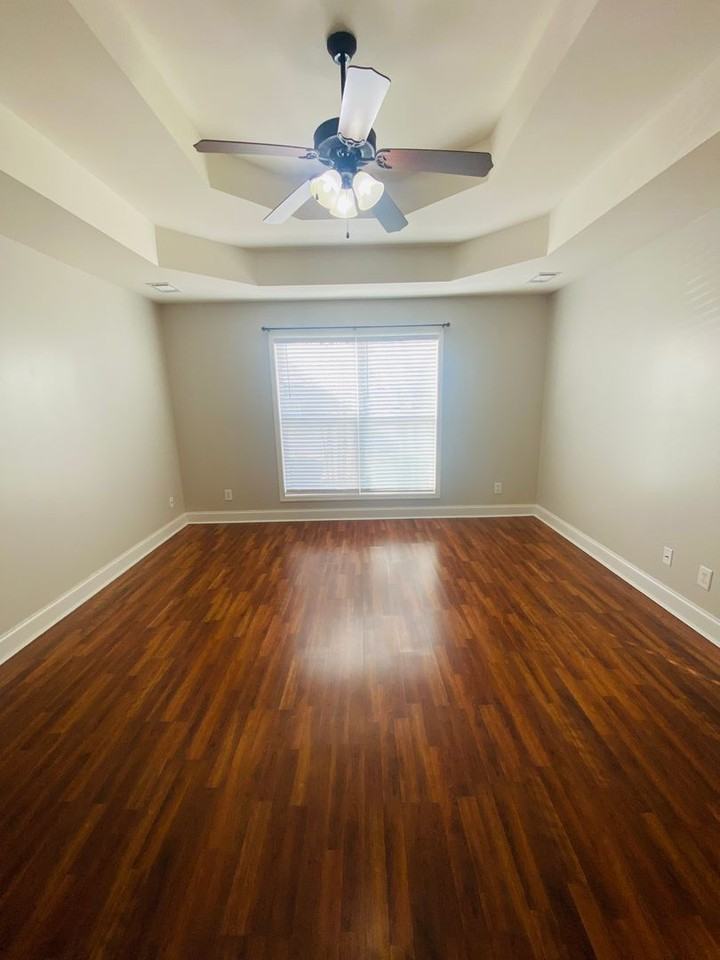 106 Gayla Ct - Photo 3 of 19