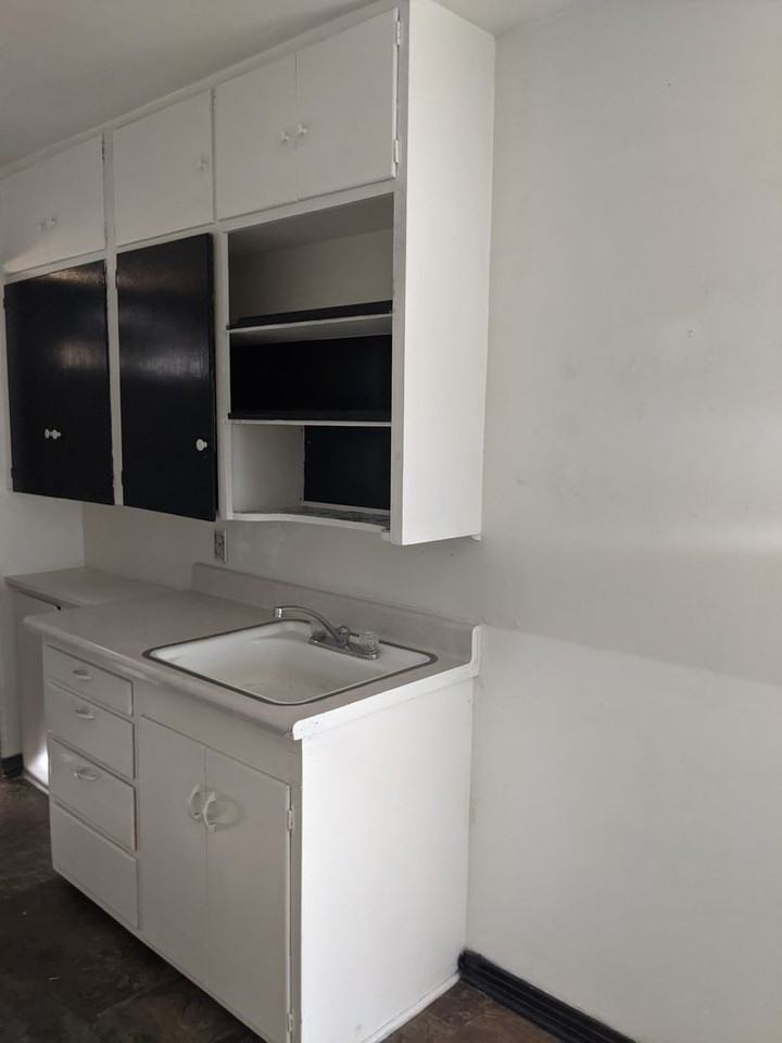 1720 Cherry Ave #4 - Photo 5 of 7