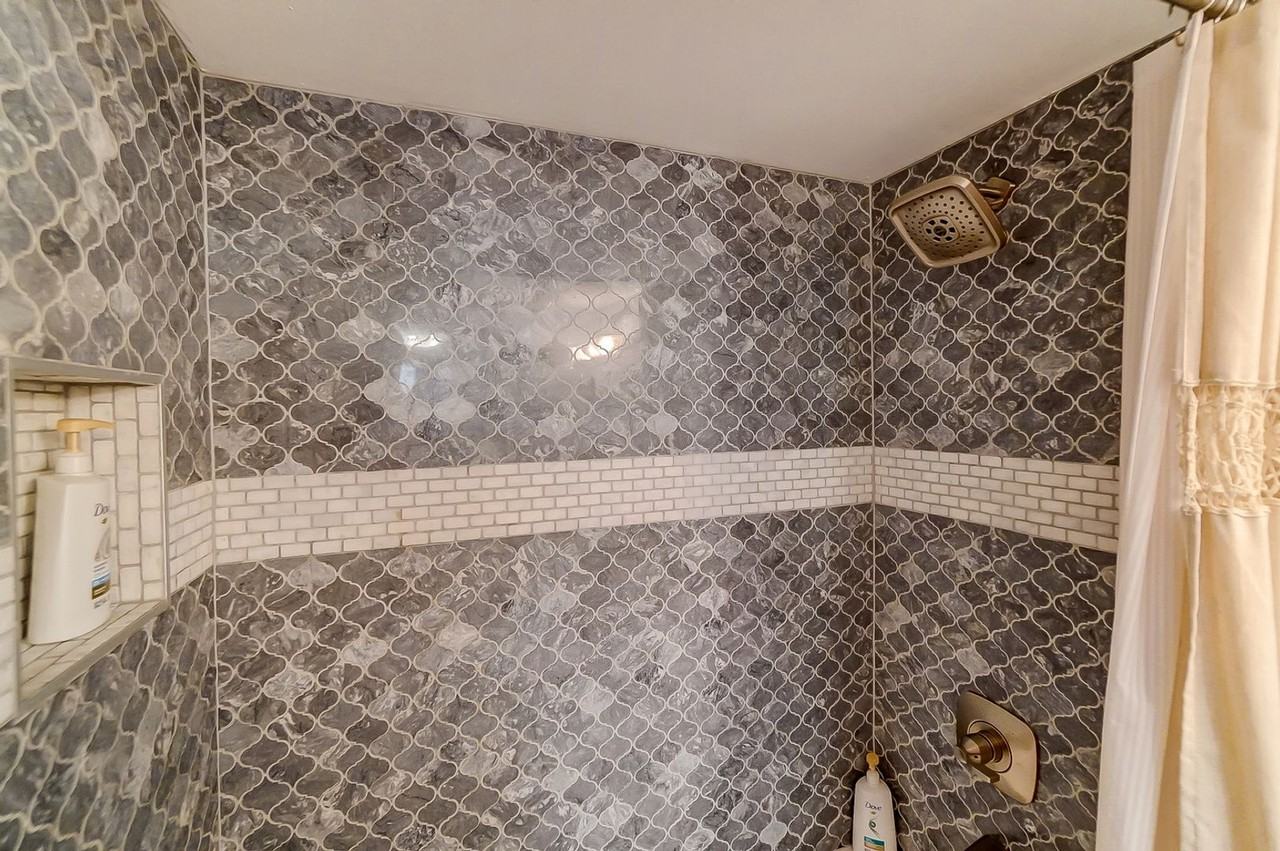 801 Delta Ave - Photo 7 of 34