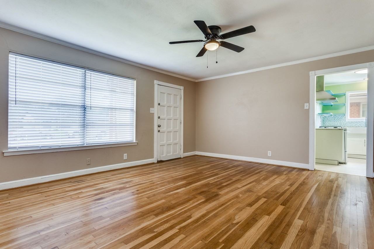 3632 Demaret Dr - Photo 2 of 12
