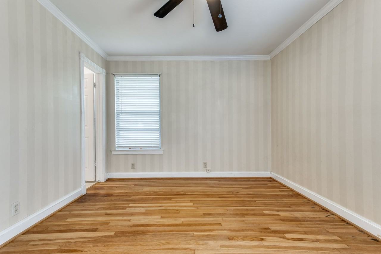 3632 Demaret Dr - Photo 5 of 12