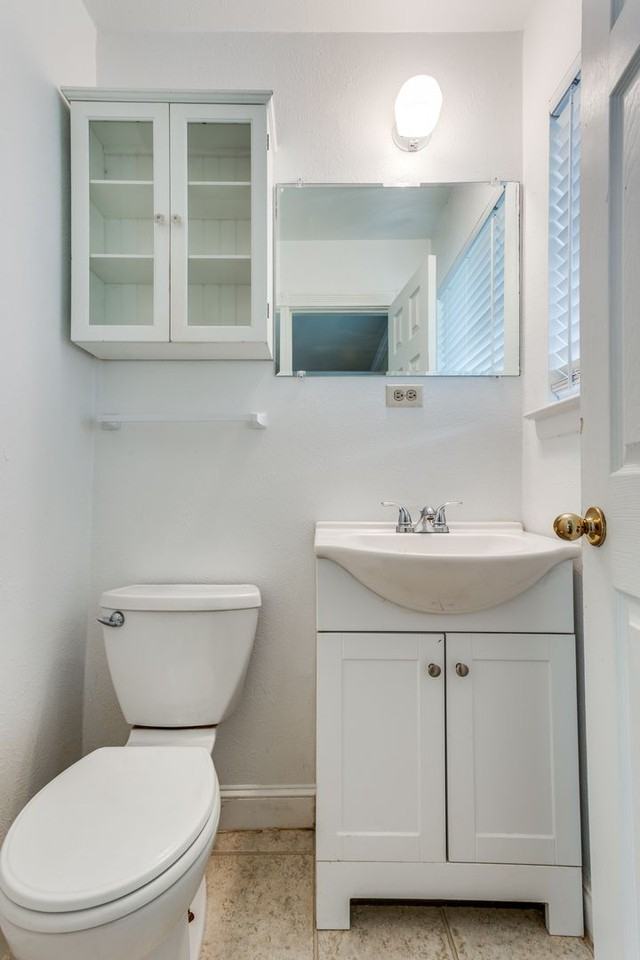 3632 Demaret Dr - Photo 6 of 12