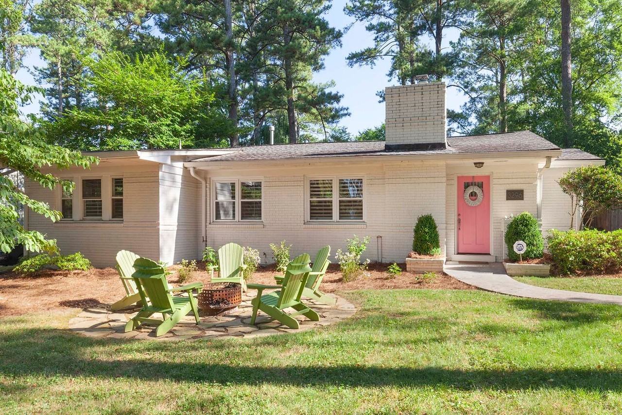 3296 Wynn Dr - Photo 2 of 38