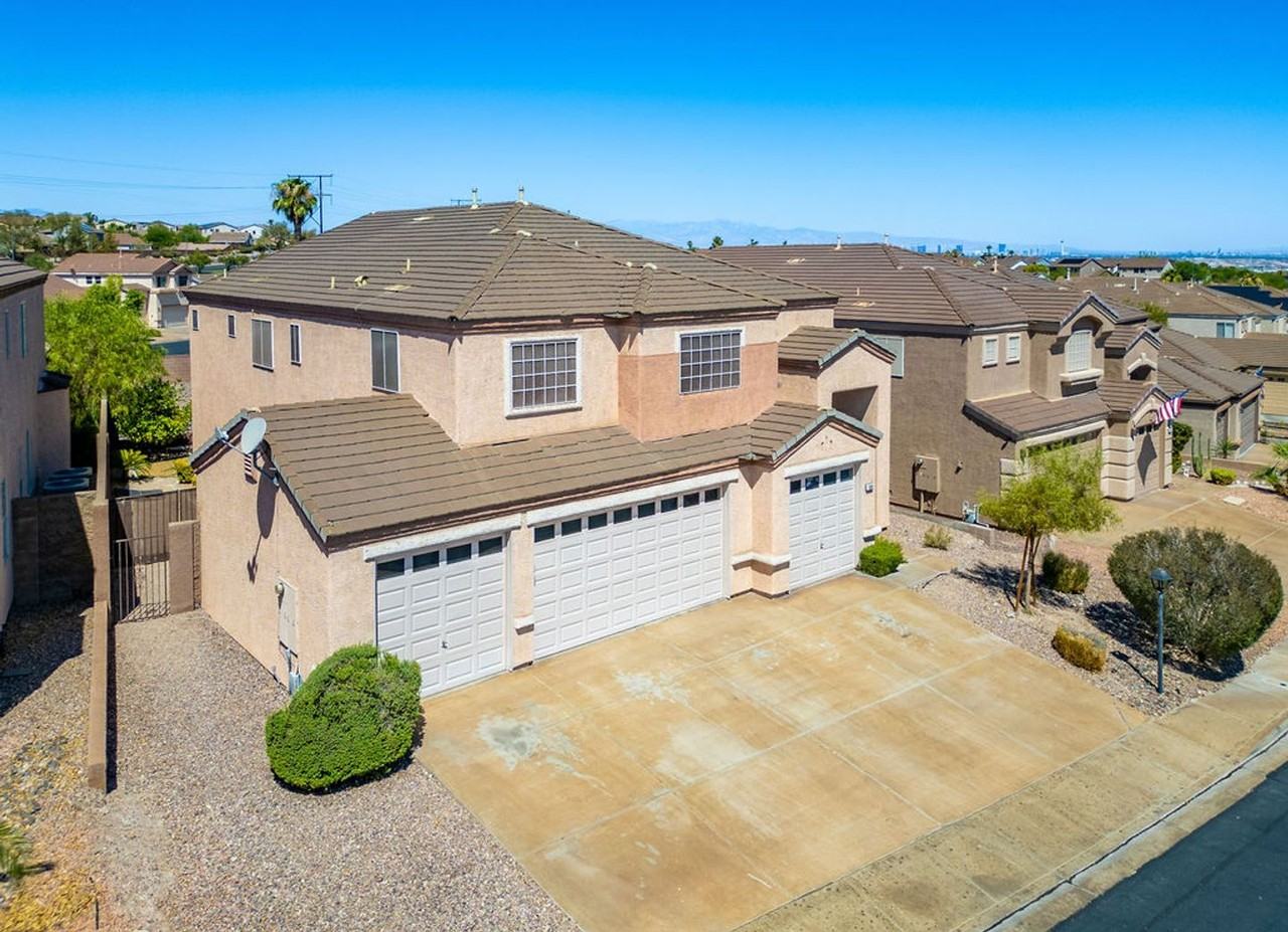 189 Mount Saint Helens Dr - Photo 3 of 50