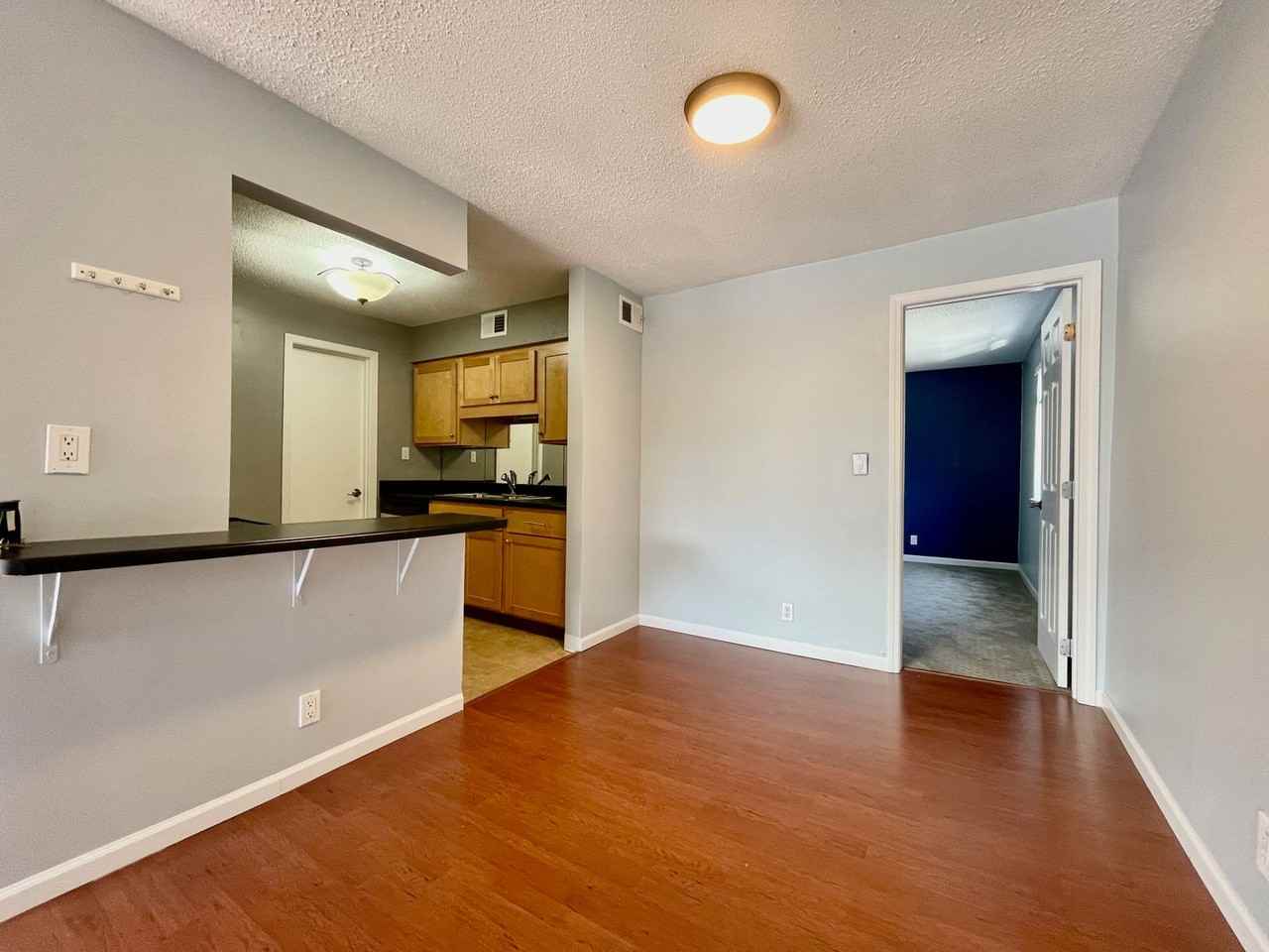 4147 Roanoke Rd #17 - Photo 7 of 15