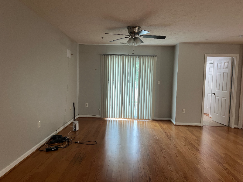 3704 Excalibur Ct - Photo 3 of 18