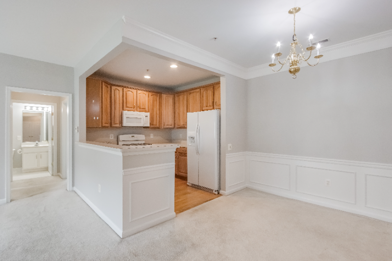 404 Harrison Ct #G - Photo 2 of 20