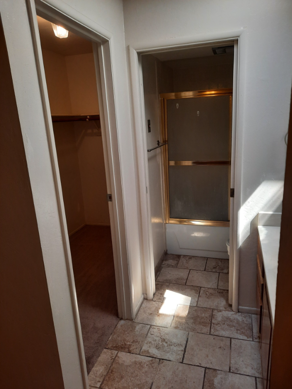 333 W Leroux St #H5 - Photo 7 of 13