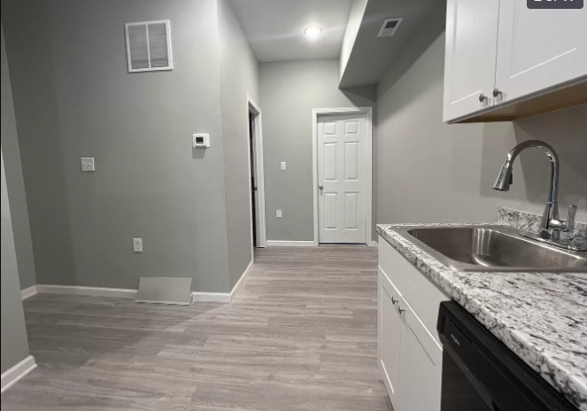 1823 N Pulaski St - Photo 2 of 16